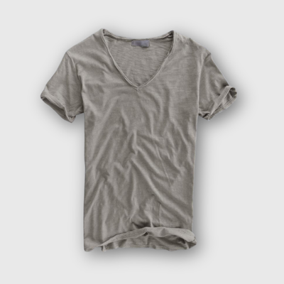 Zachary | V-Neck Tee