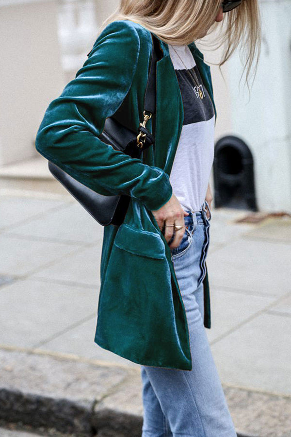 Connie - Eye-Catching Velvet Blazer for Women